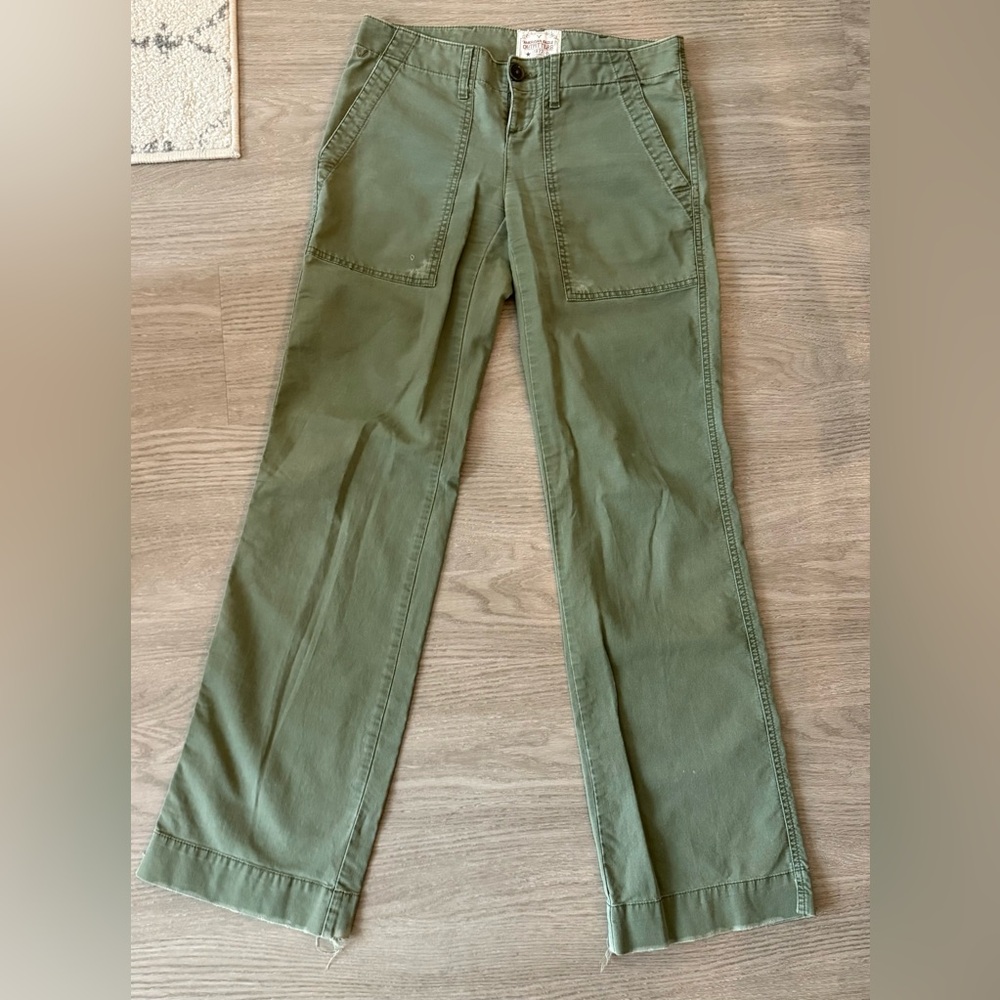 Women’s Vintage American Eagle Cargo Pants Size 0